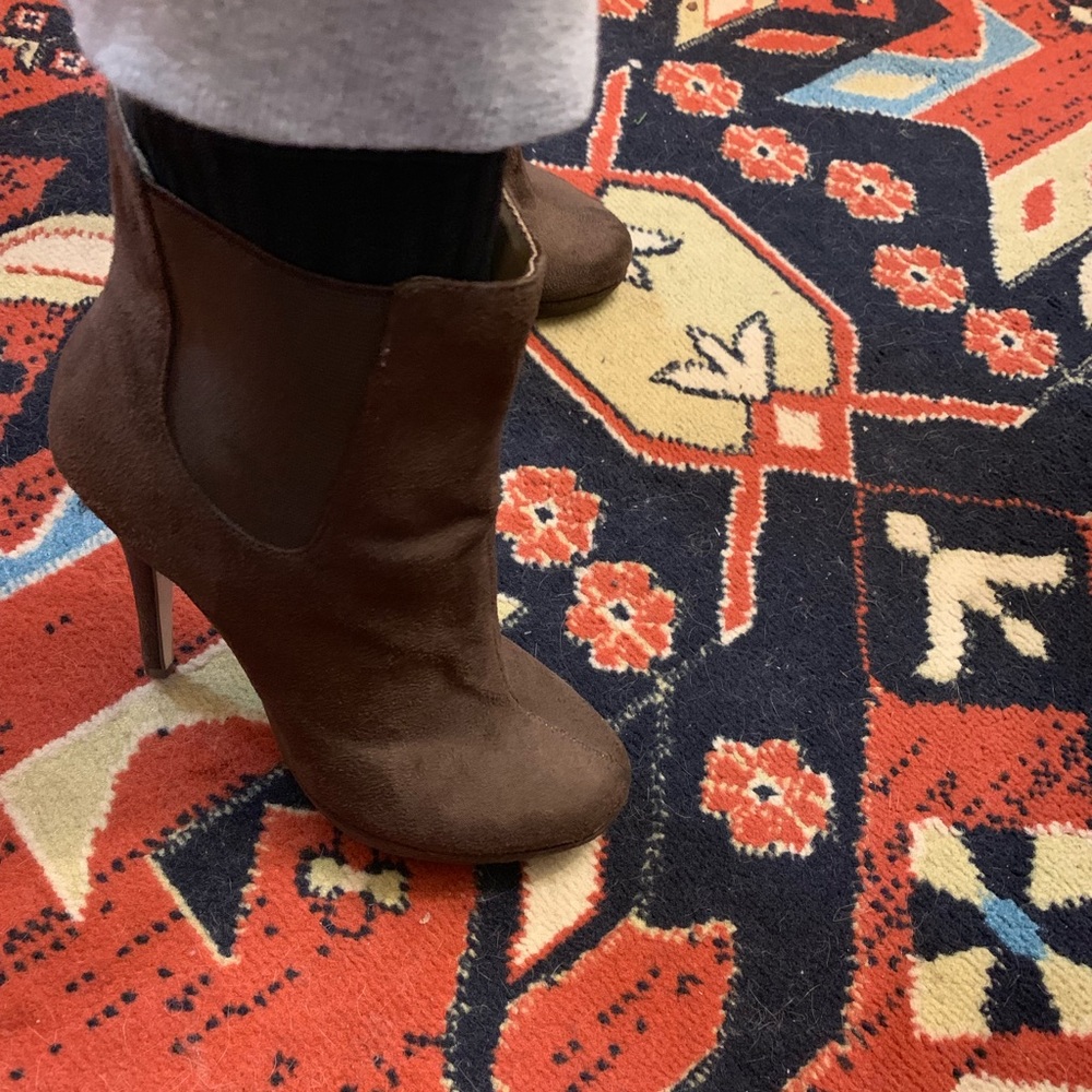 Brown faux suede boot
